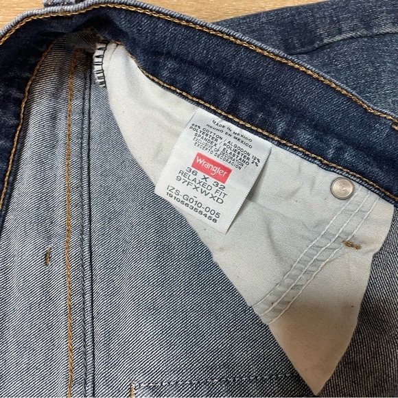 Wrangler Jeans Mens 36x32 Blue Denim Straight Leg Premium Quality Fits 38x30 - Picture 4 of 16
